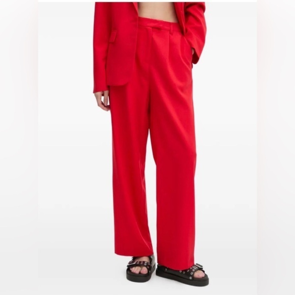 Never fully dressed | red pleated trousers pants office work modern leg sz 6